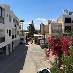 Taniandres Paralimni