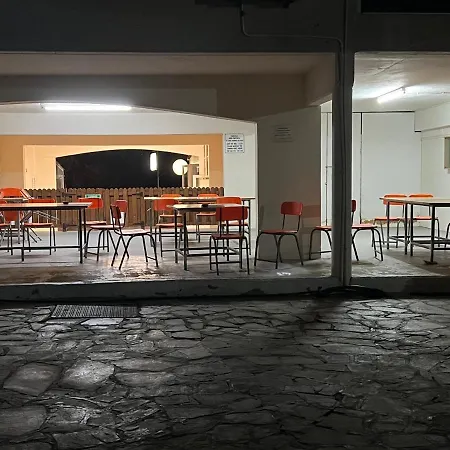 Taniandres Apartment *