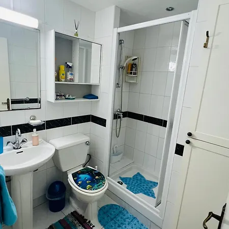 Taniandres Paralimni