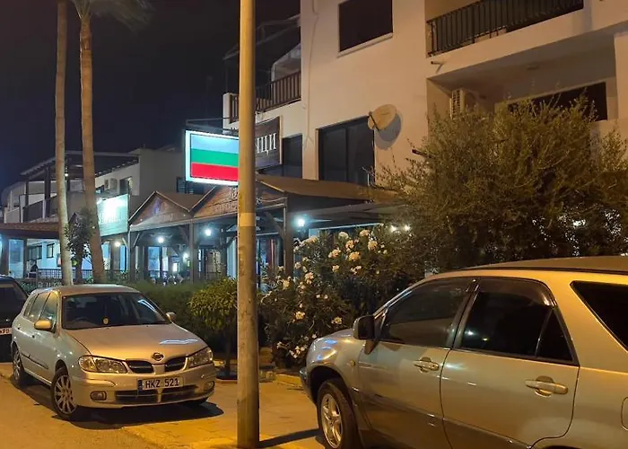 Taniandres * Paralimni