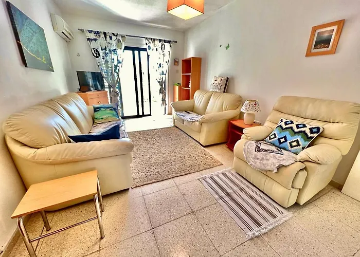 Taniandres * Paralimni